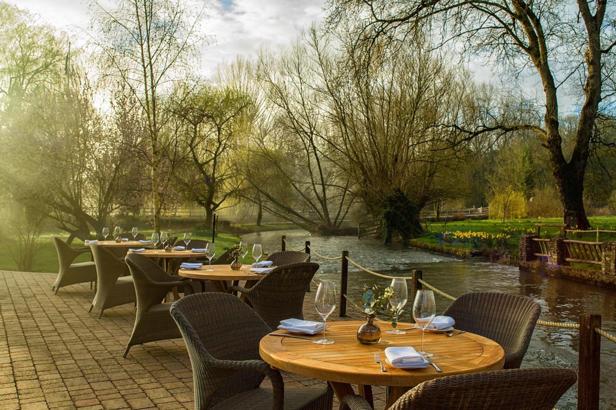 Minster Mill Hotel 米尼斯特洛夫尔 外观 照片